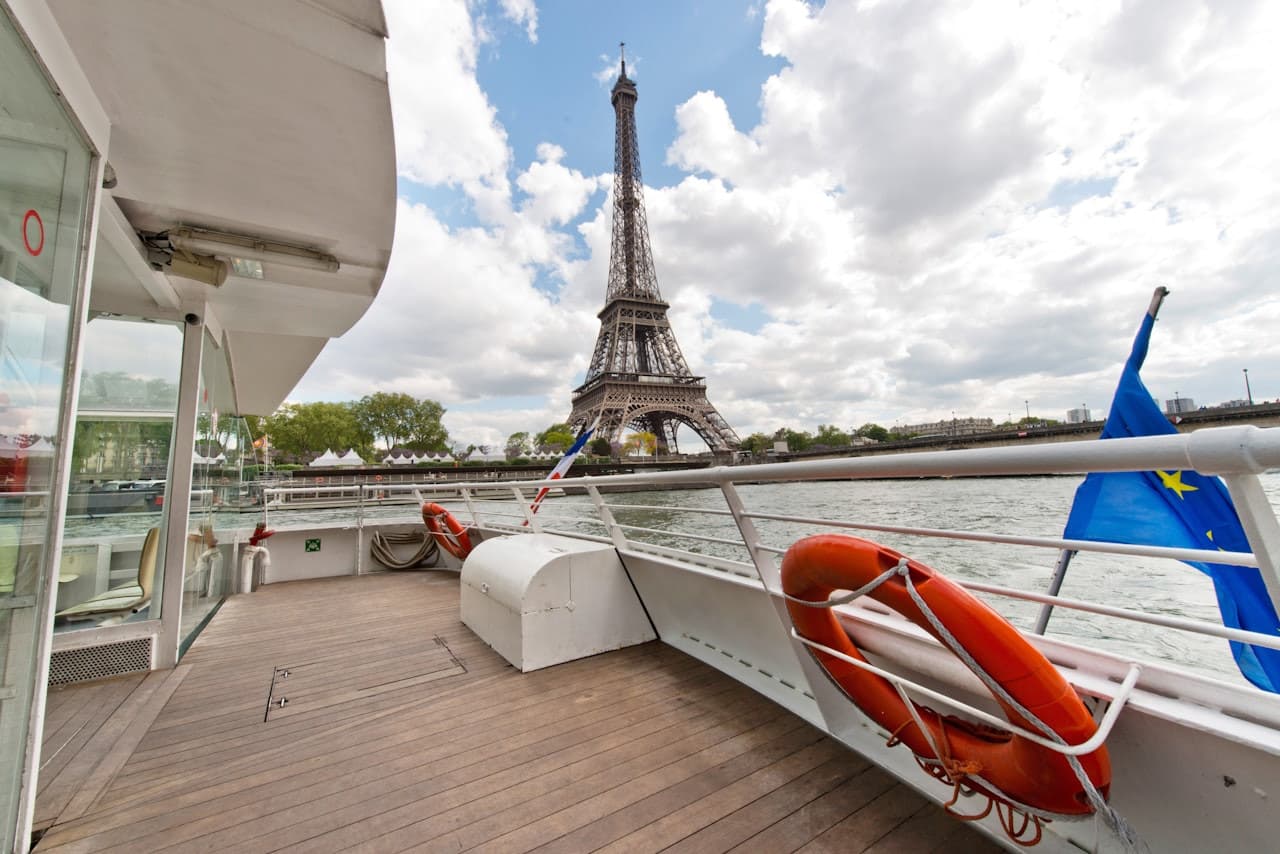 Batobus Paris Hop-on Hop-Off Riverboat - image 5